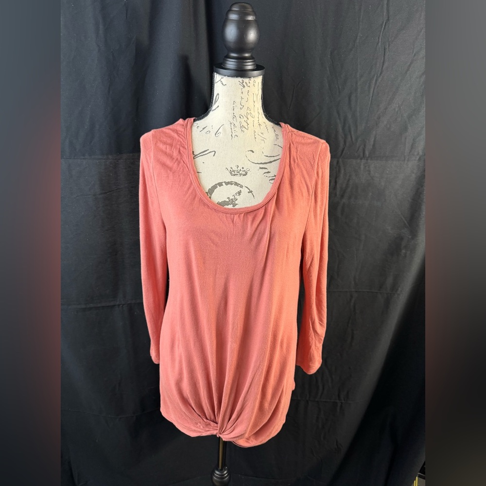 Women’s Pink Long-Sleeved Tunic w/ Front Tied Detail - Medium